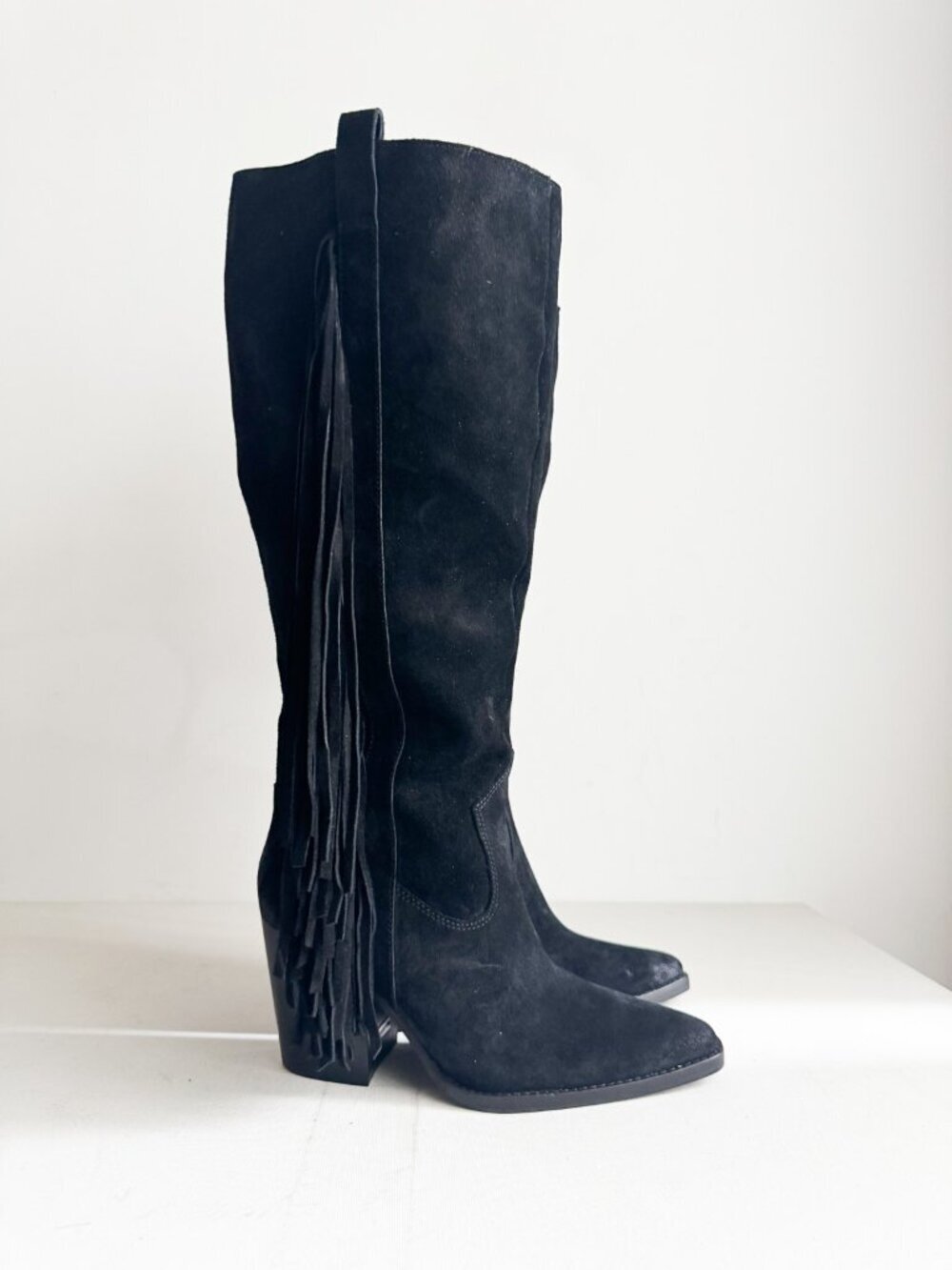 Vince Camuto Pelia 4 Black Suede Western Fringe Detail Knee High Boots 7 Wide